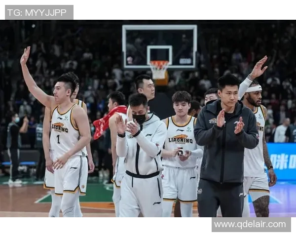 2016年季后赛广东队与辽宁队的激烈对决与精彩瞬间回顾 2016年季后赛广东队与辽宁队的激烈对决与精彩瞬间回顾